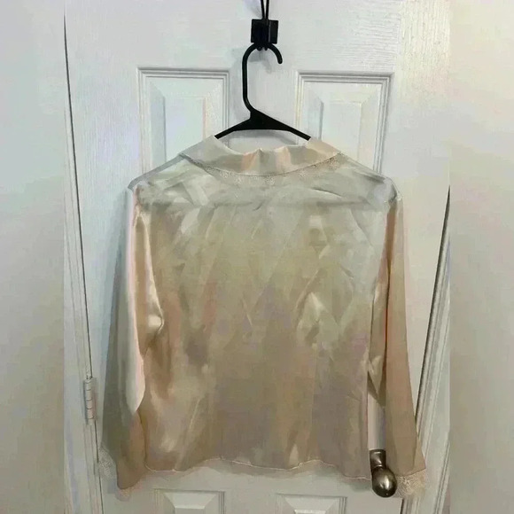 Silk Long Sleeve with Lace Blouse Size S - Picture 2 of 6